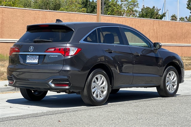 2016 Acura RDX Technology Plus photo 4