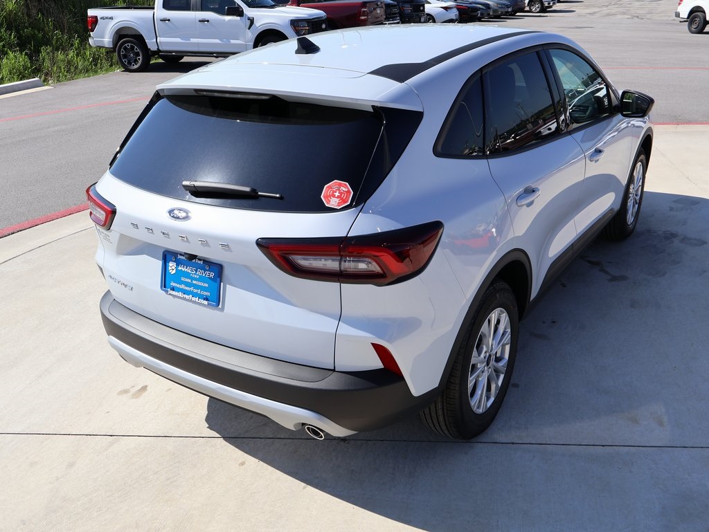 2025 Ford Escape Active photo 3