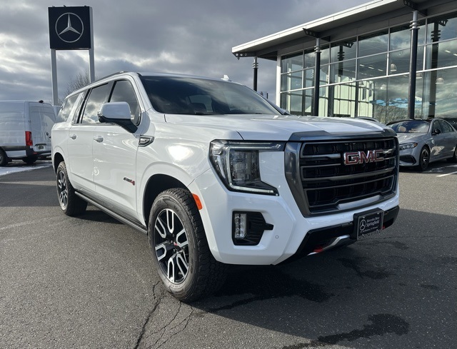 2022 GMC Yukon XL AT4's photo