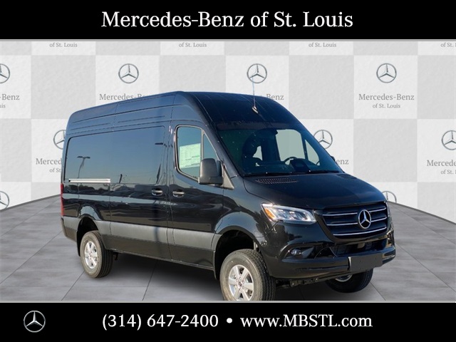 2025 Mercedes-Benz Sprinter Cargo Van Base's photo