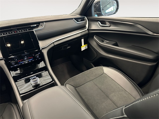 2025 Jeep Grand Cherokee Altitude X photo 9