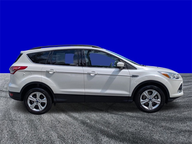 2016 Ford Escape SE photo 2