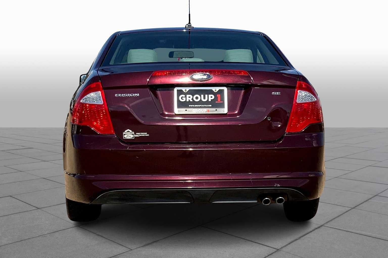 2011 Ford Fusion SE photo 4