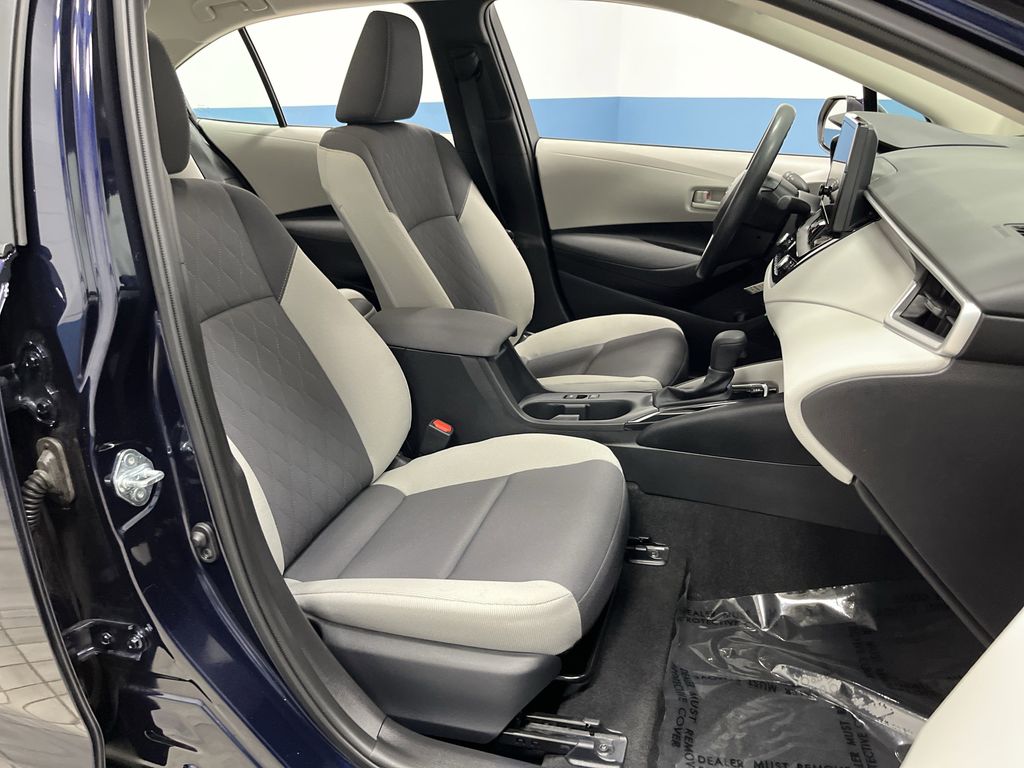 2024 Toyota Corolla LE photo 23