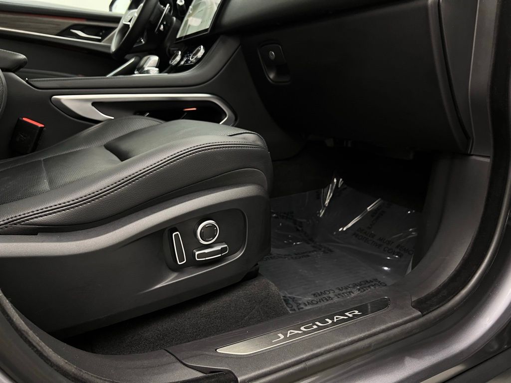 2022 Jaguar F-PACE P250 S photo 16