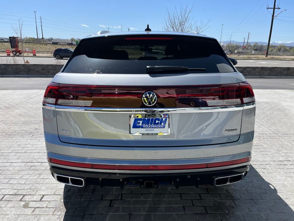 2025 Volkswagen Atlas Cross Sport SEL Premium R-Line photo 3