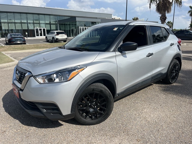 2020 Nissan Kicks S photo 3