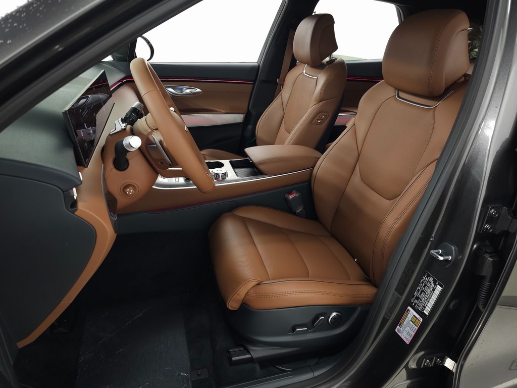 2026 Genesis GV70 2.5T Advanced photo 8