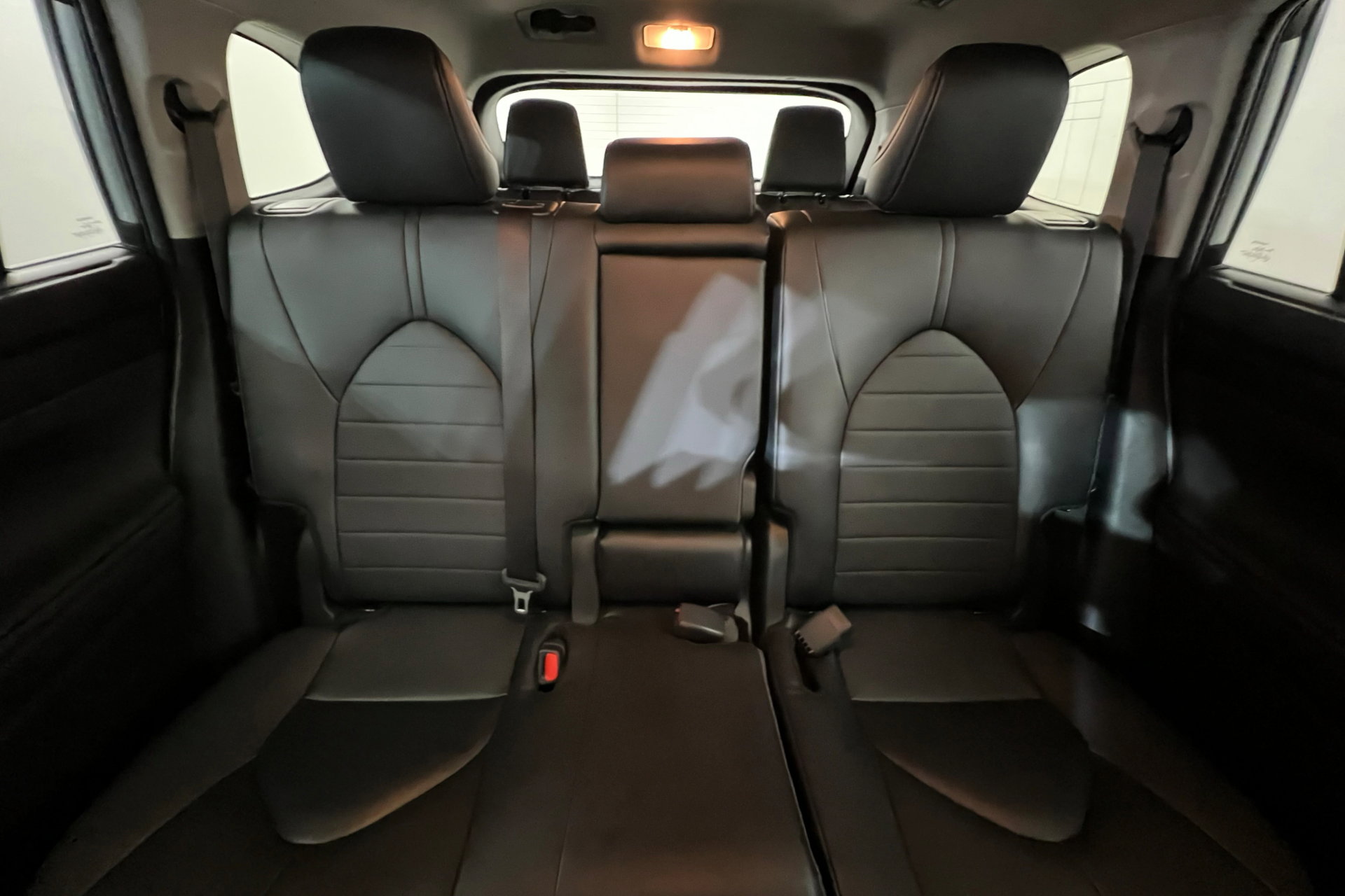 2024 Toyota Highlander Hybrid XLE photo 26