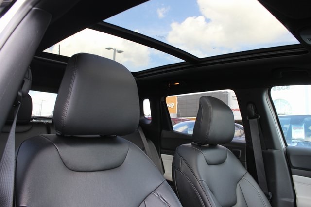 2025 Jeep Compass Limited photo 25