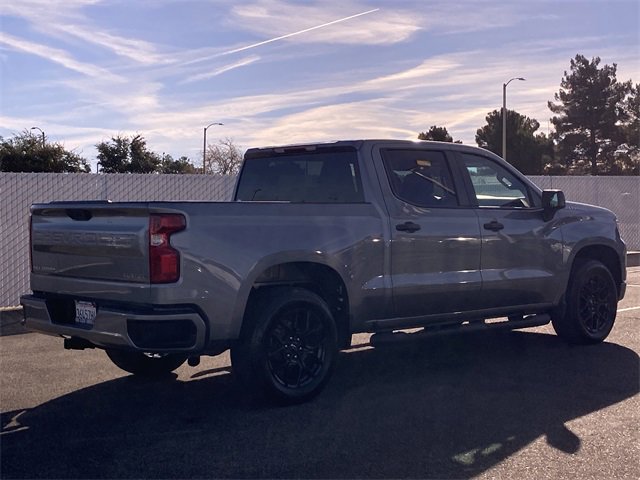2025 Chevrolet Silverado 1500 Custom photo 3