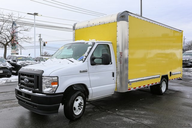 2024 Ford E-350 Base photo 4