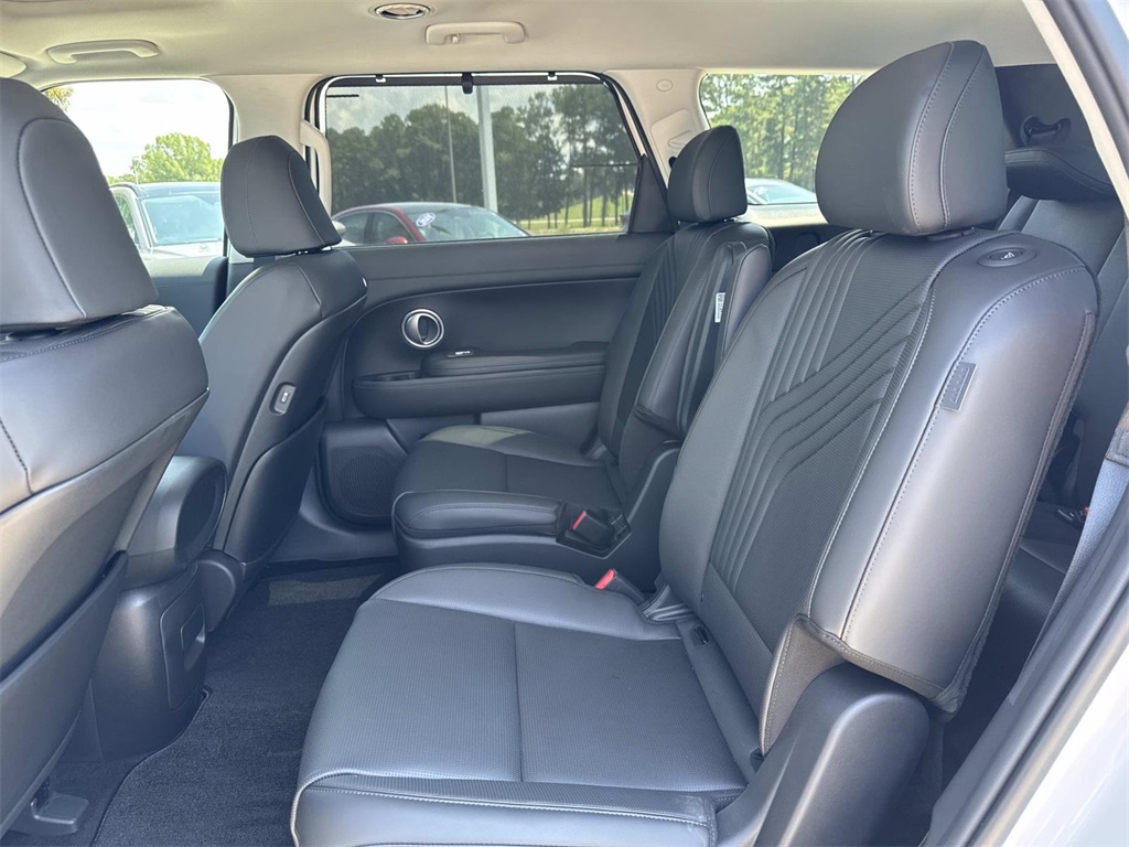 2026 Hyundai Palisade SEL photo 6
