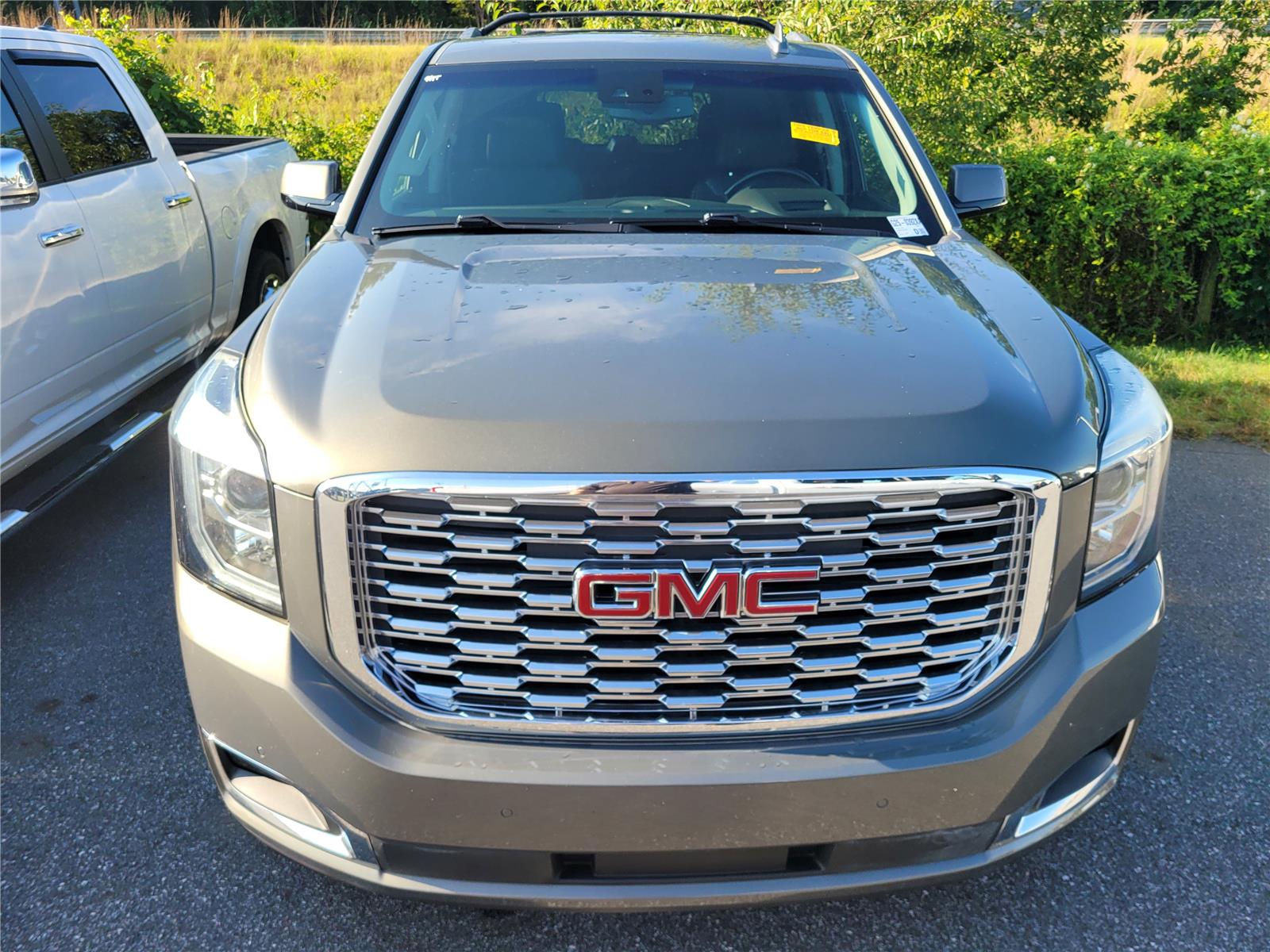 2018 Gmc Yukon Denali photo 2