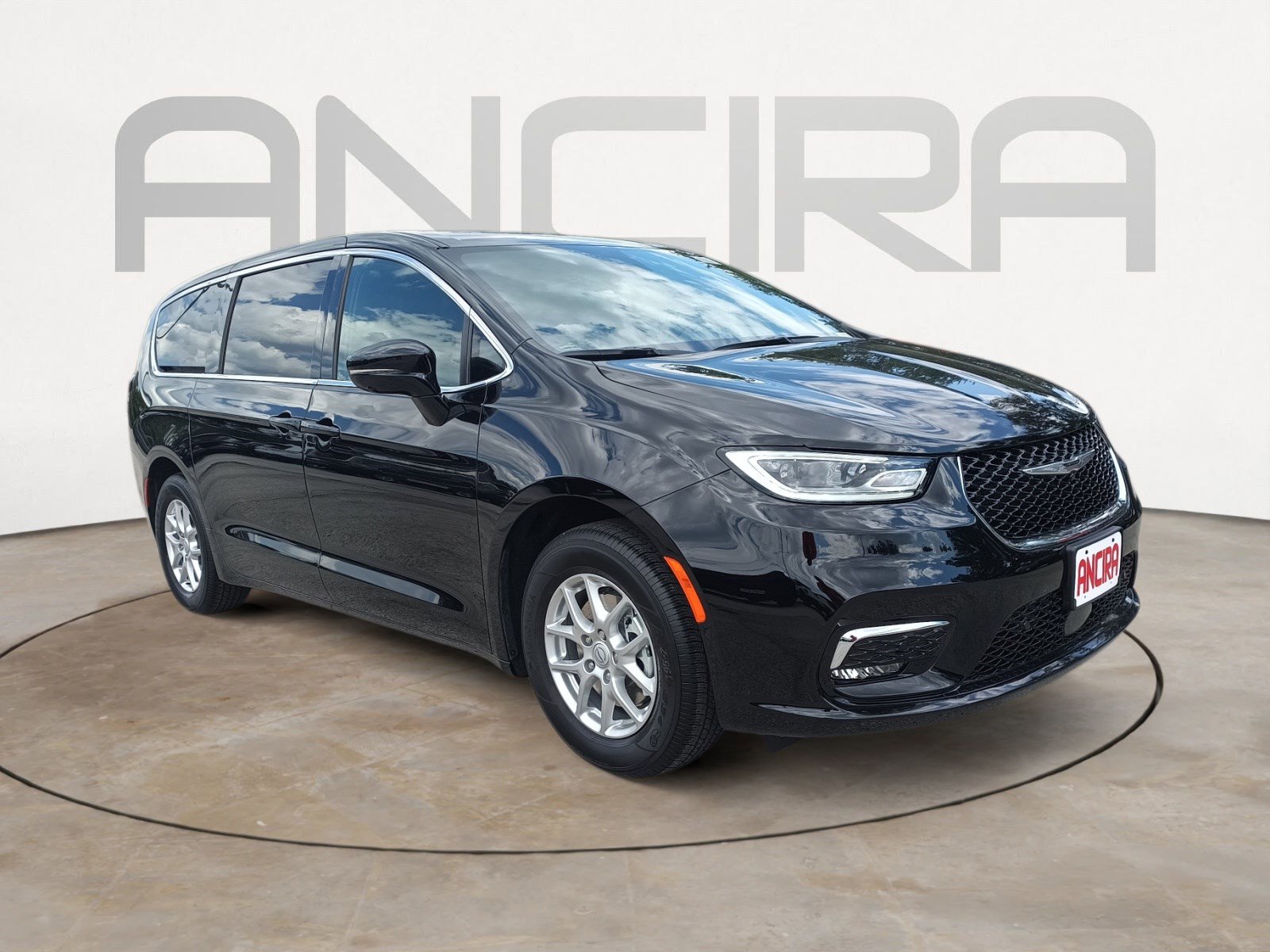 2026 Chrysler Pacifica photo 6