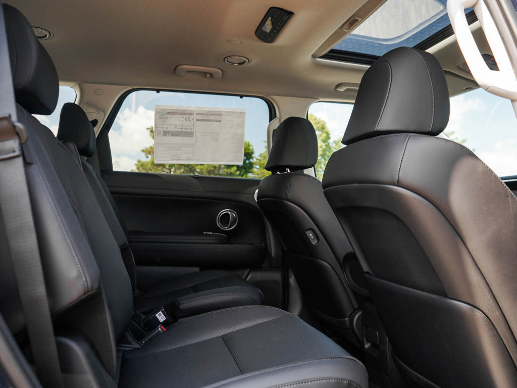 2026 Hyundai Palisade SEL photo 12
