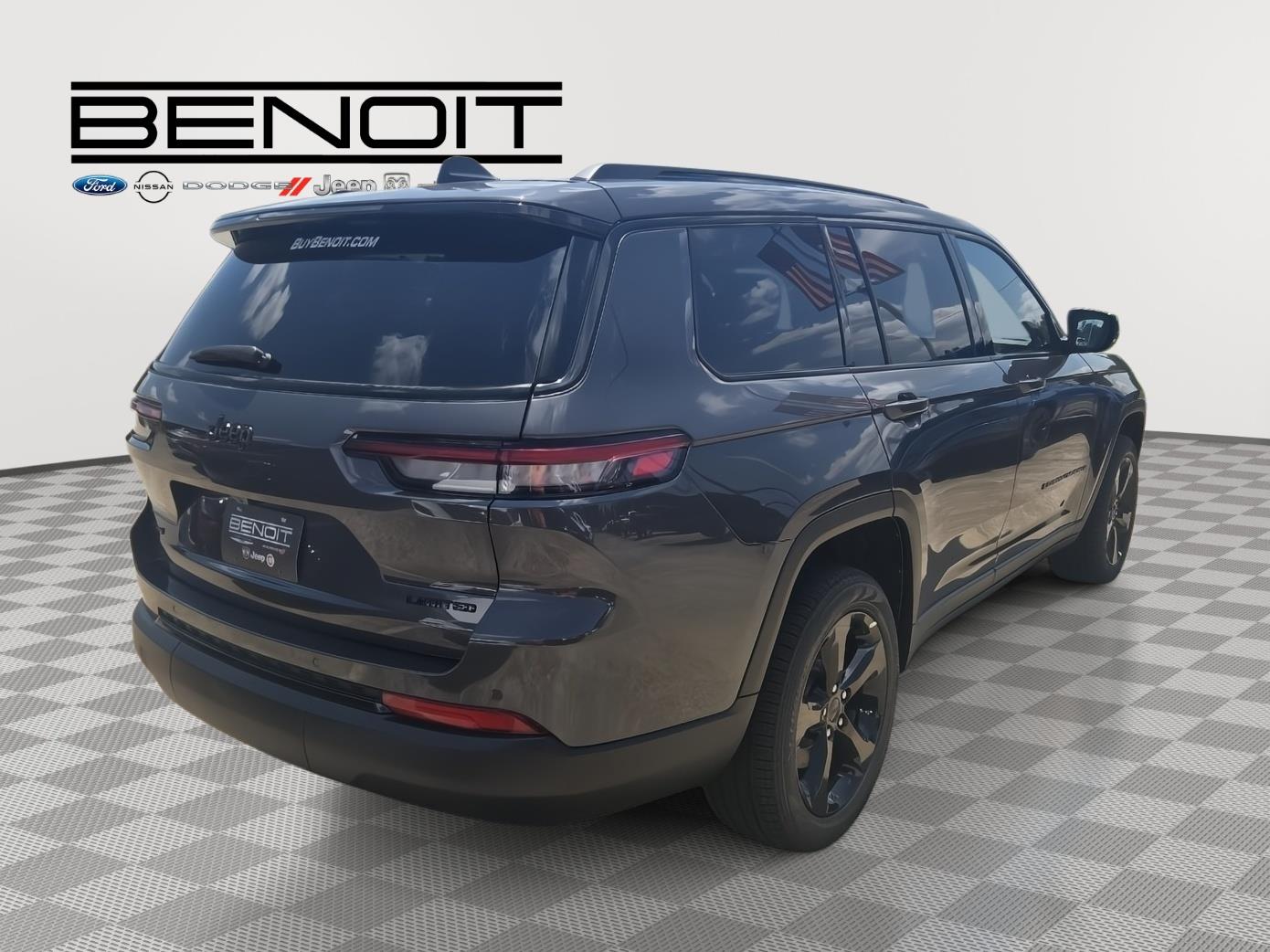 2025 Jeep Grand Cherokee Limited photo 2