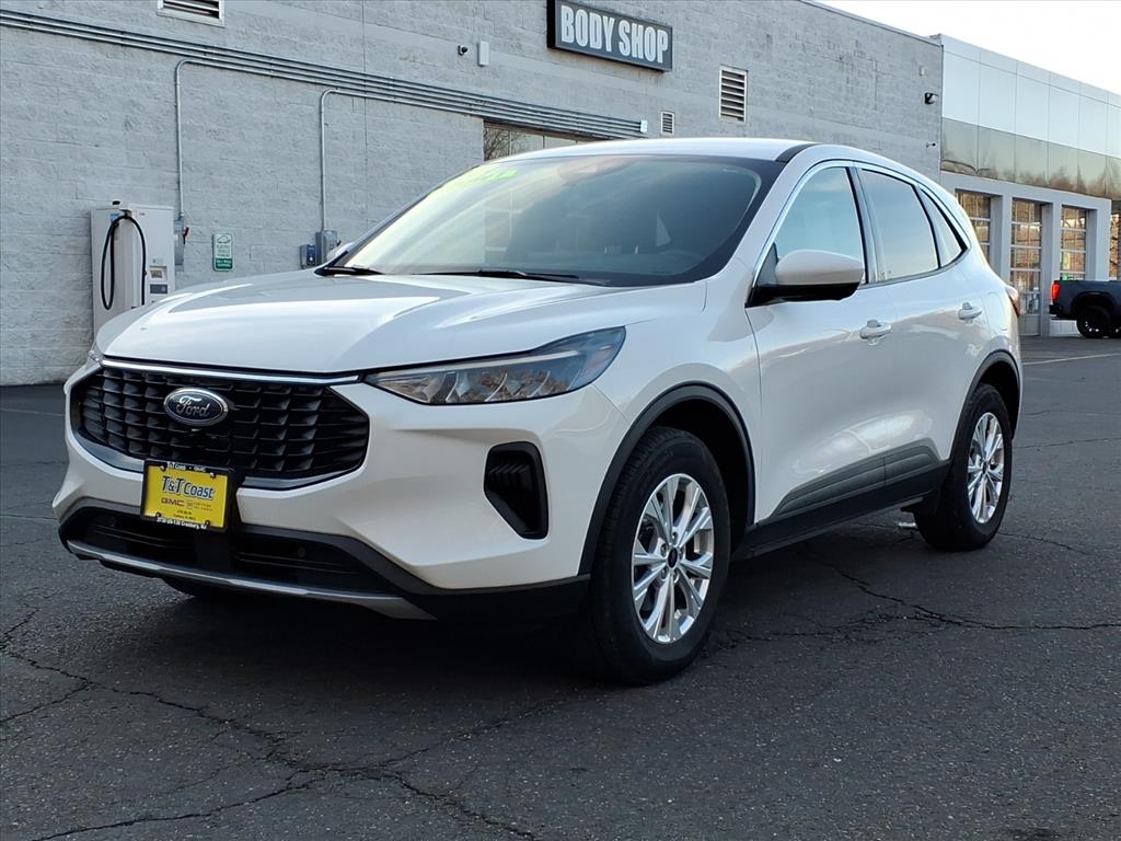 2023 Ford Escape Active photo 3