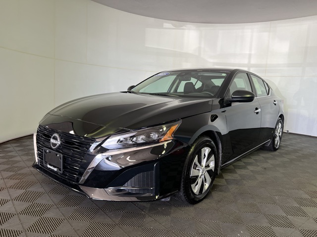 2025 Nissan Altima 2.5 S photo 4