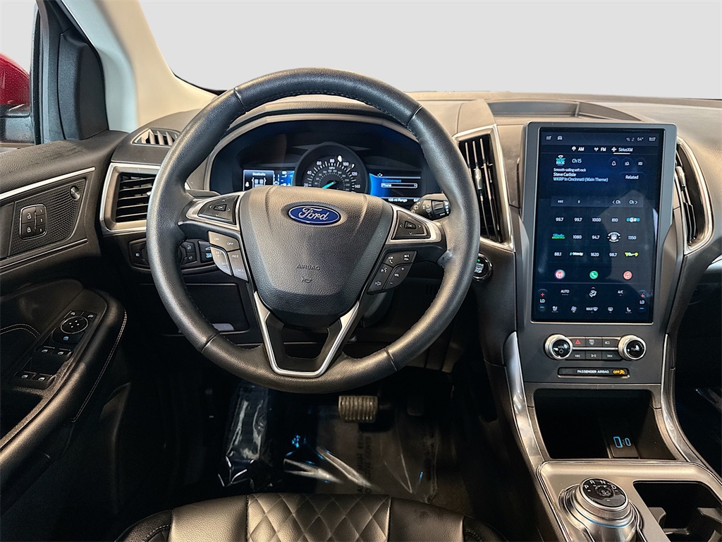 2024 Ford Edge Titanium photo 16