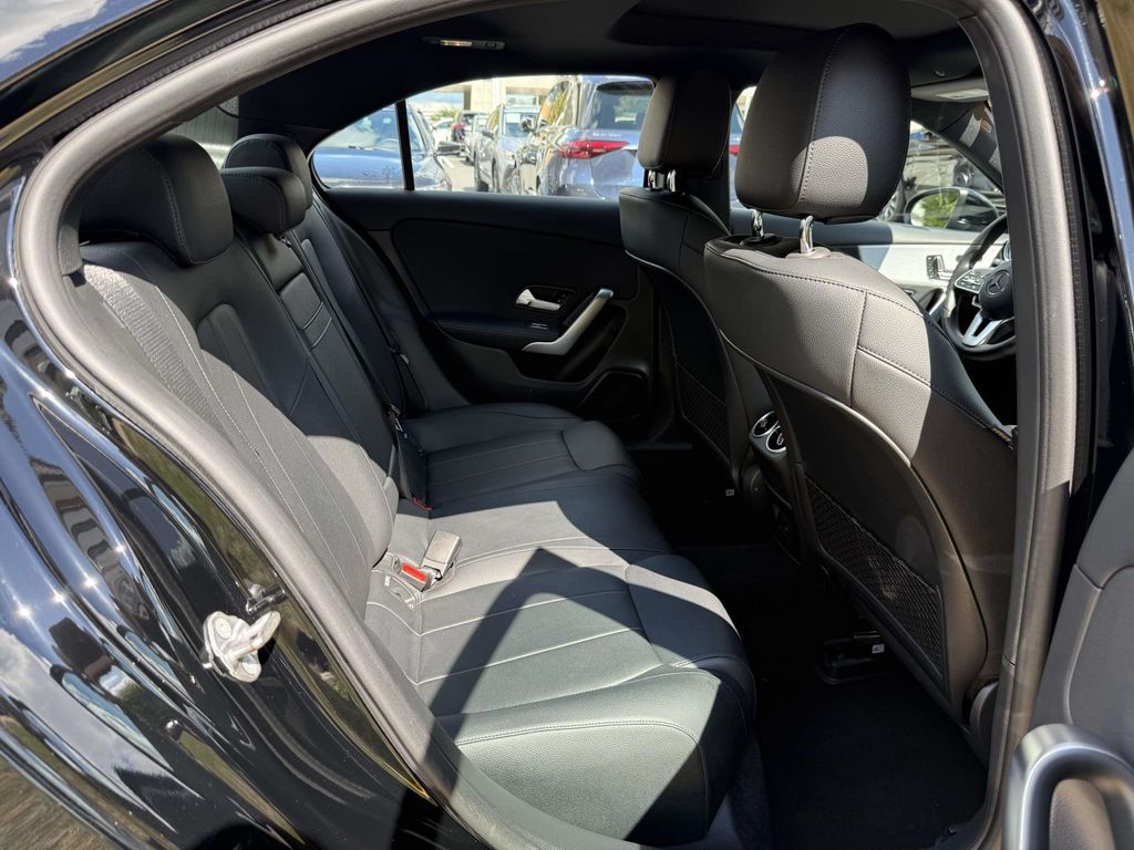 2022 Mercedes Benz A 220 4MATIC photo 23