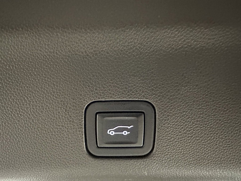 2023 Gmc Yukon Denali photo 4