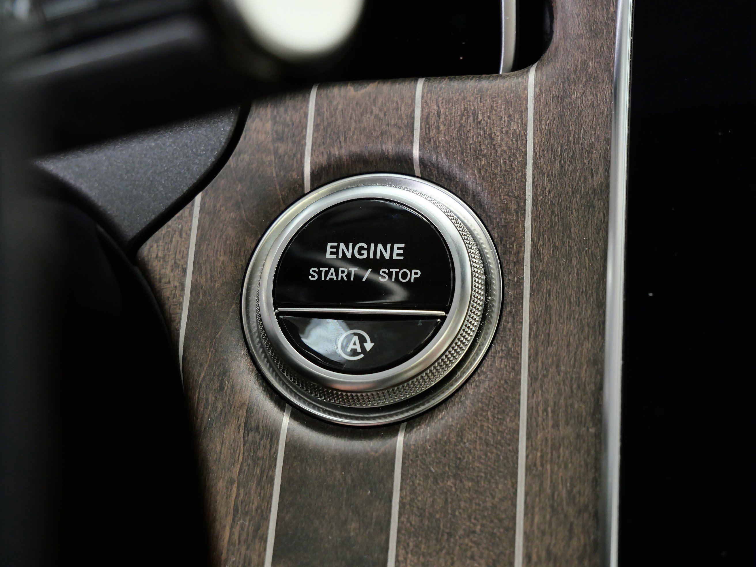2025 Mercedes Benz E 350 4MATIC photo 25