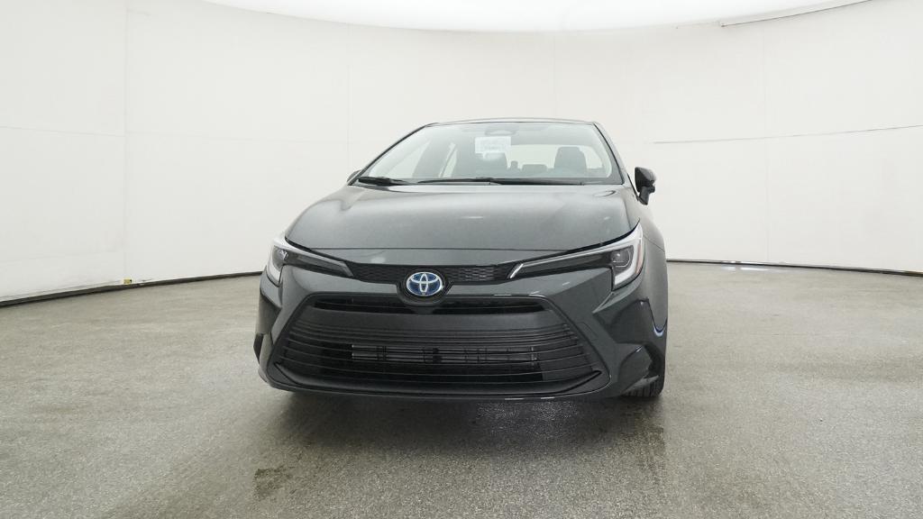 2025 Toyota Corolla Hybrid LE photo 2