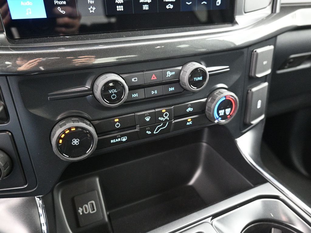 2025 Ford F-150 STX photo 12