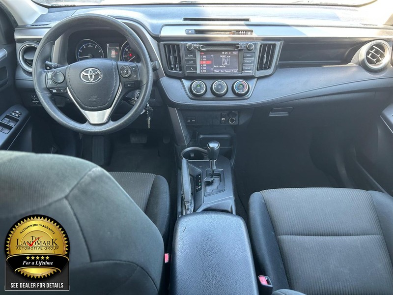 2017 Toyota RAV4 LE photo 14