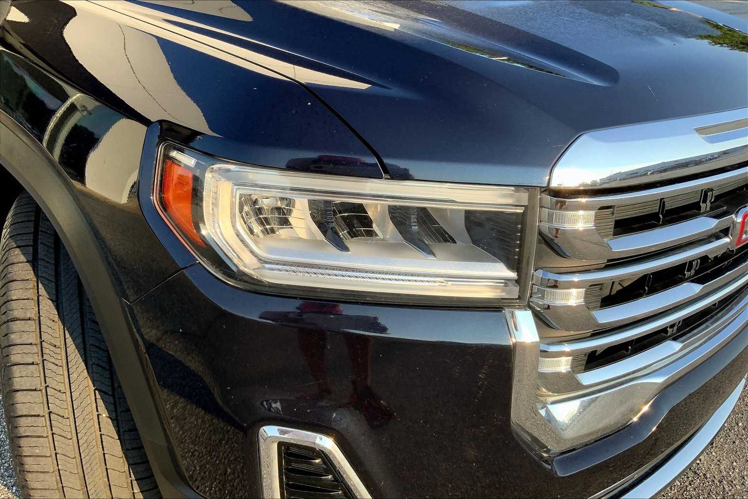2021 Gmc Acadia SLE photo 25
