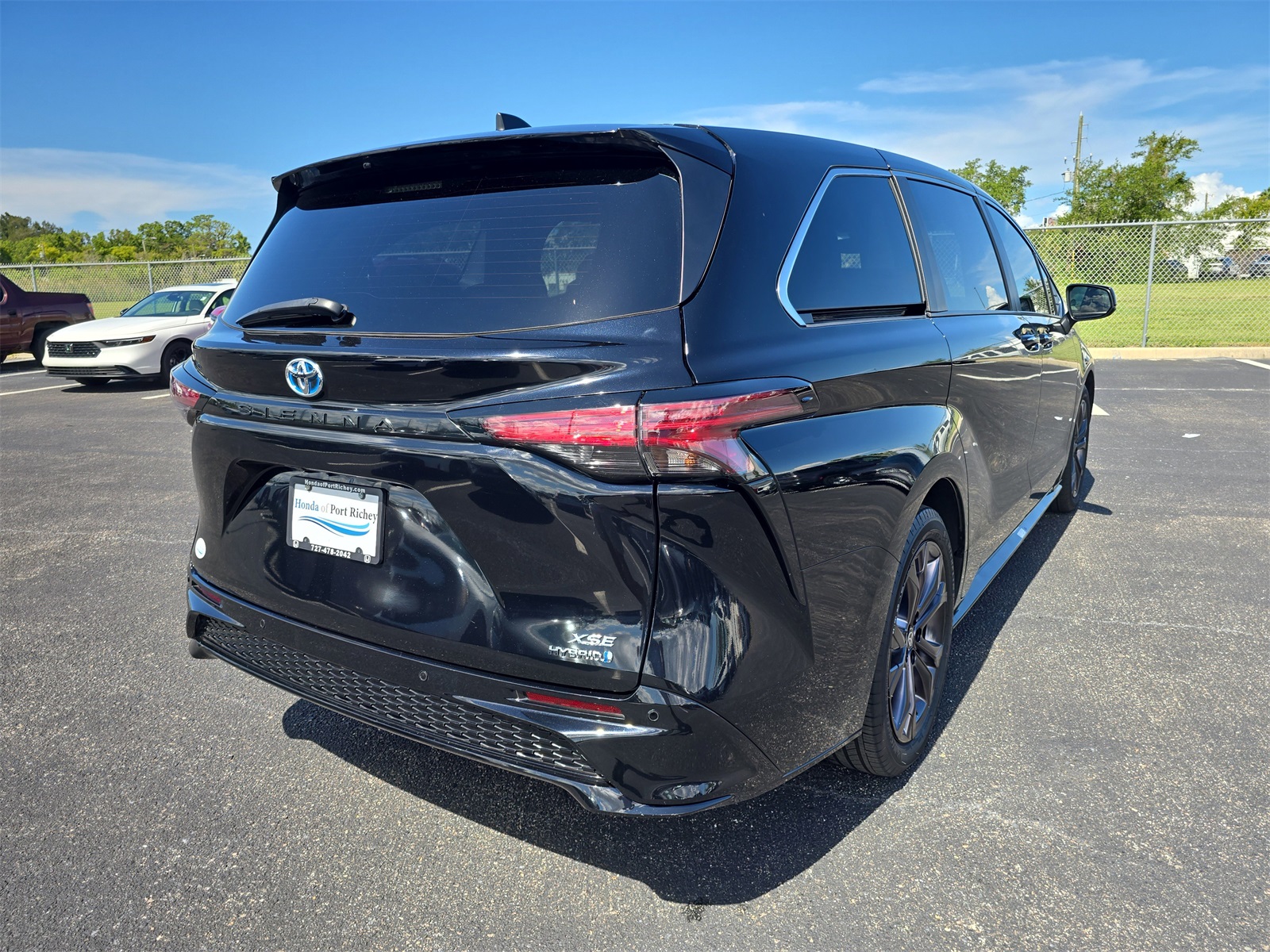 2024 Toyota Sienna XSE photo 4