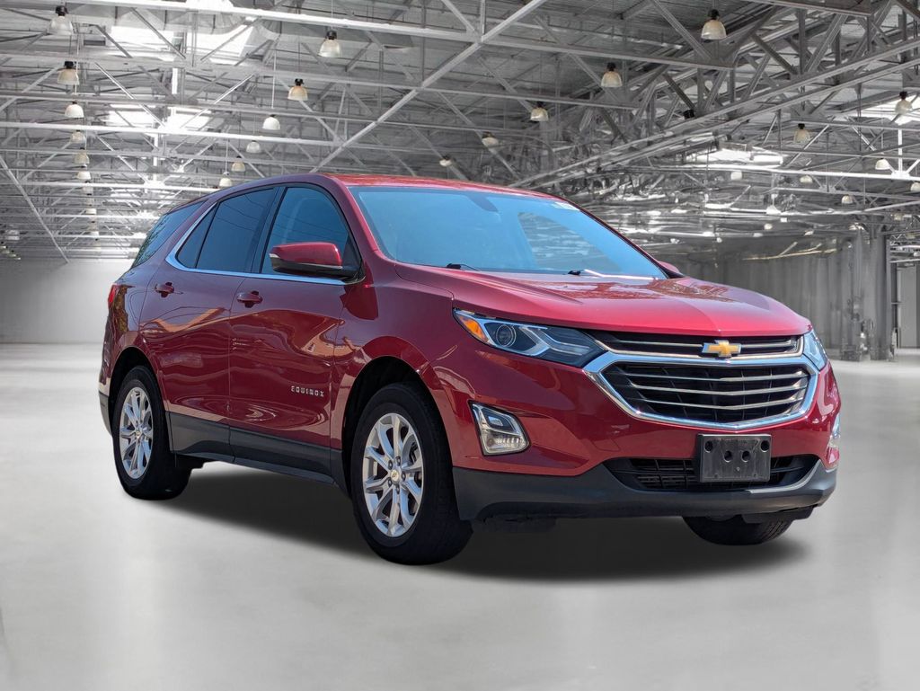 2018 Chevrolet Equinox LT photo 3