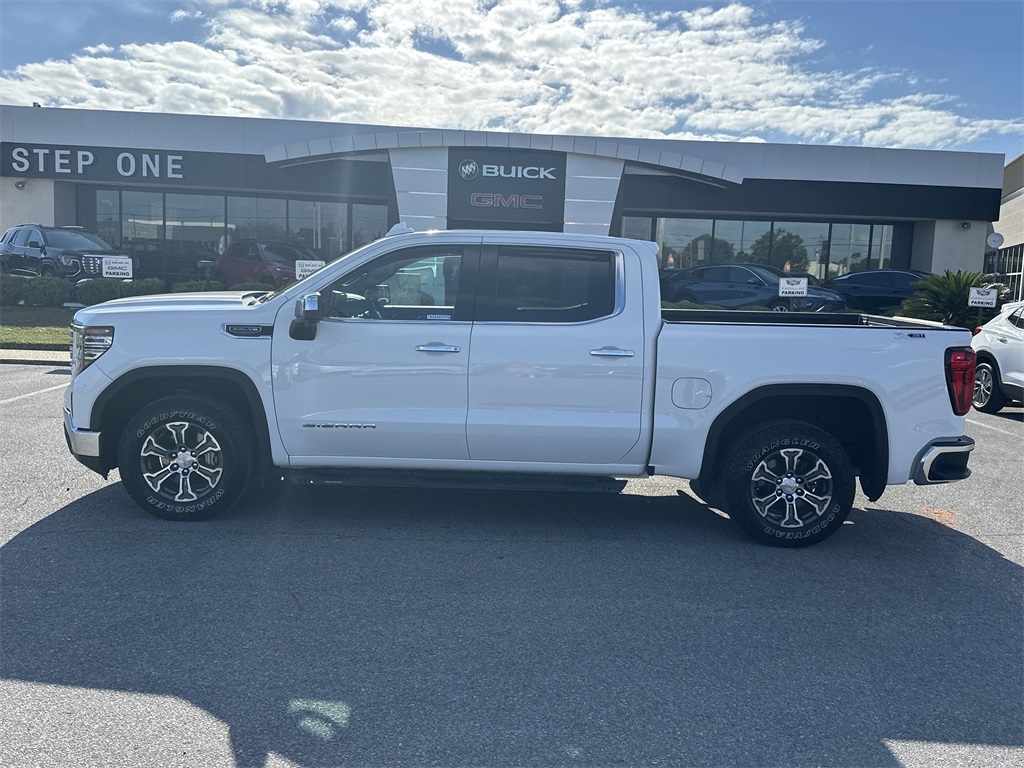 2022 Gmc Sierra 1500 SLT photo 4
