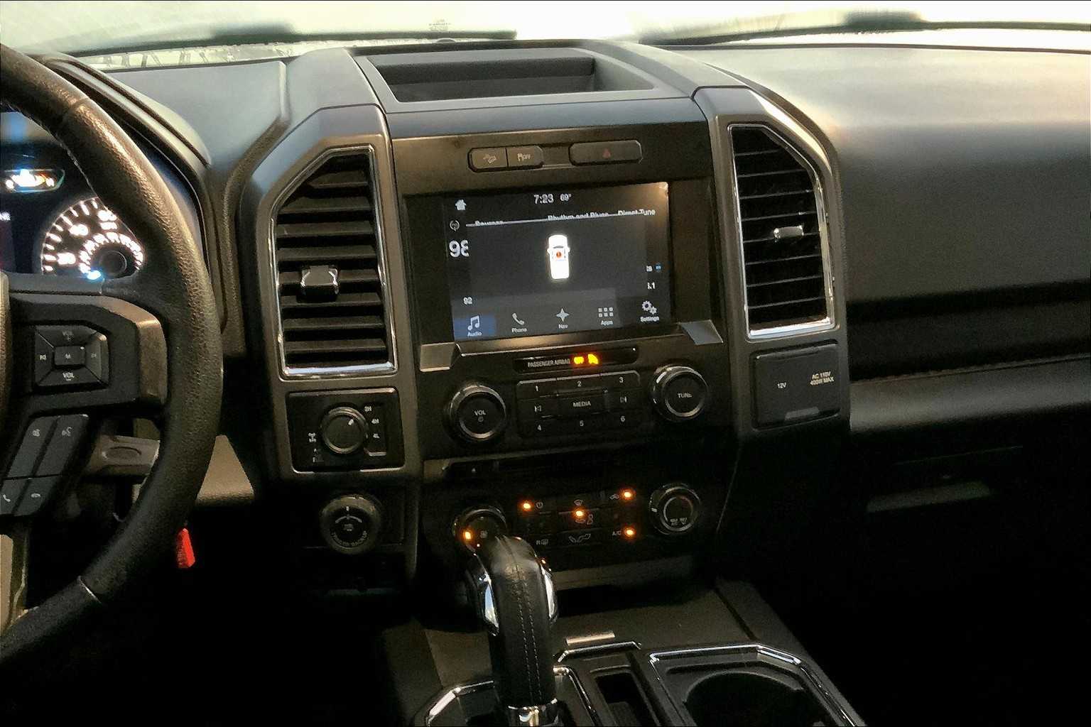 2016 Ford F-150 XLT photo 6