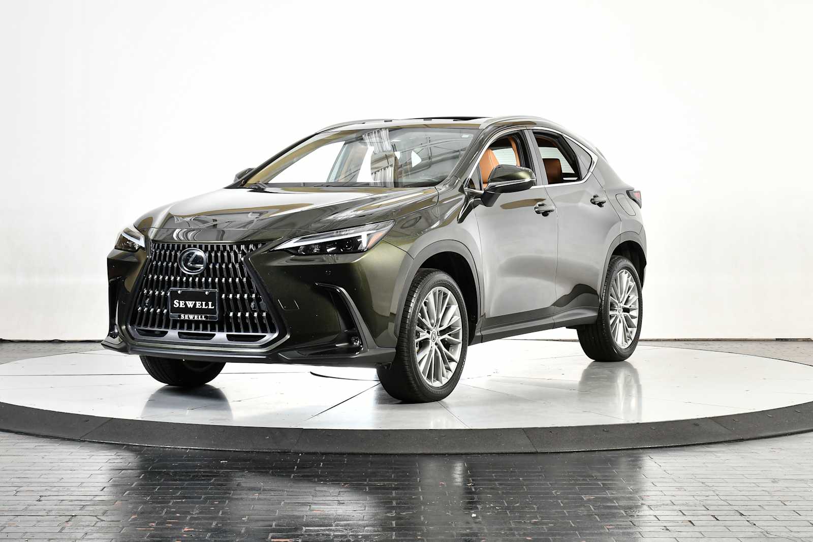 2023 Lexus NX Hybrid