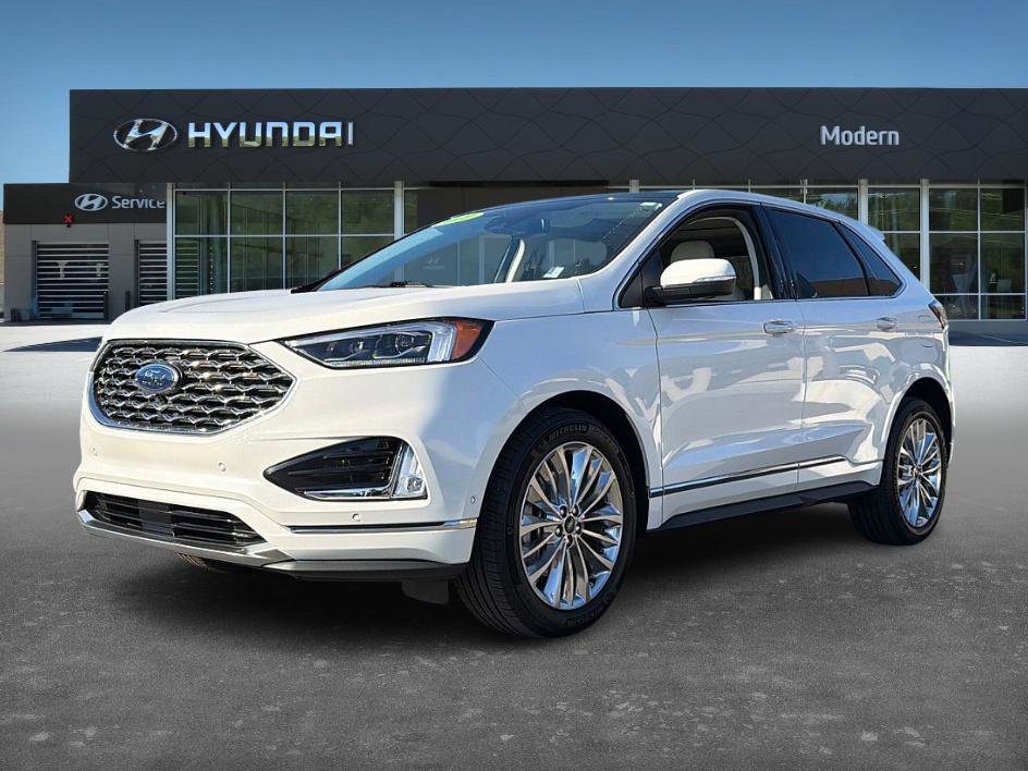 2021 Ford Edge Titanium's photo