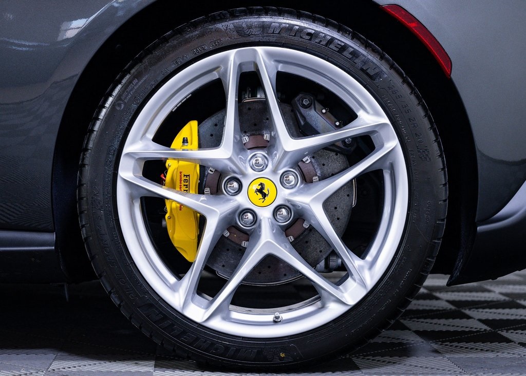 Certified Used 2024 Grigio Silverstone Metallic Ferrari Base image 6