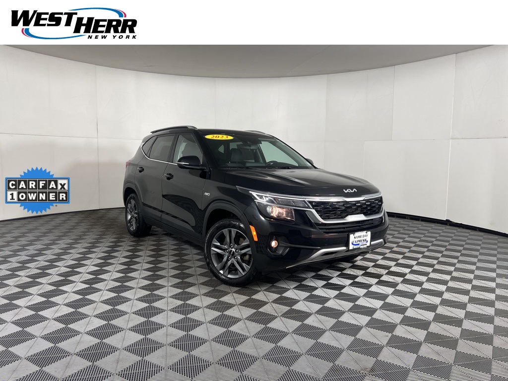 2023 Kia Seltos S's photo