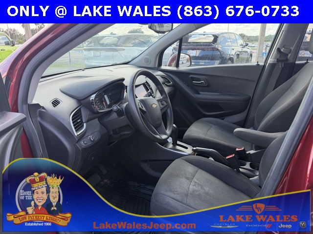 2022 Chevrolet Trax LS photo 5