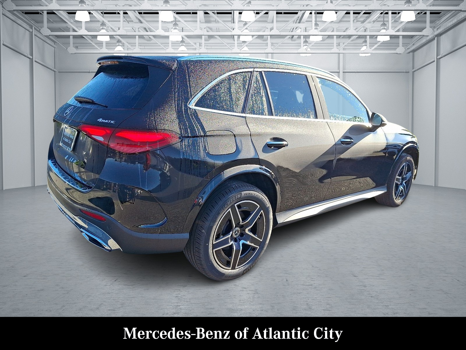 2026 Mercedes Benz GLC 300 4MATIC photo 4