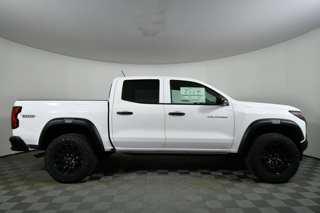 2026 Chevrolet Colorado Trail Boss photo 13