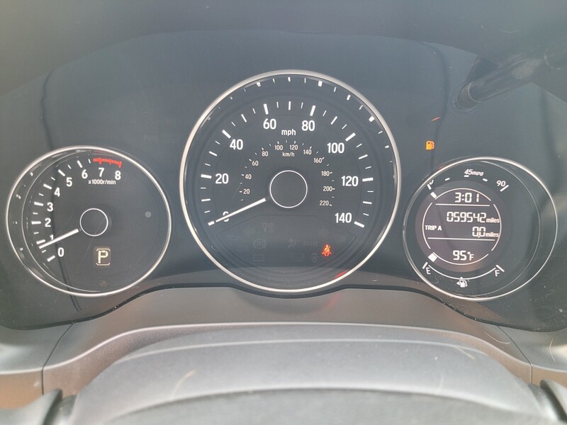 2016 Honda HR-V LX photo 21