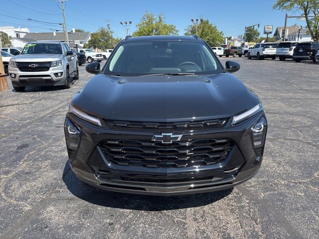 2025 Chevrolet Trax ACTIV photo 2