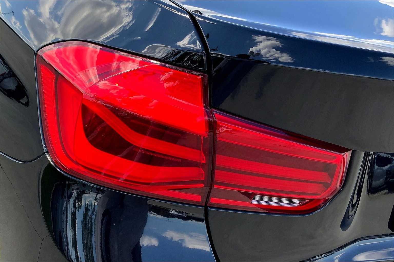 2025 Bmw 330i photo 28