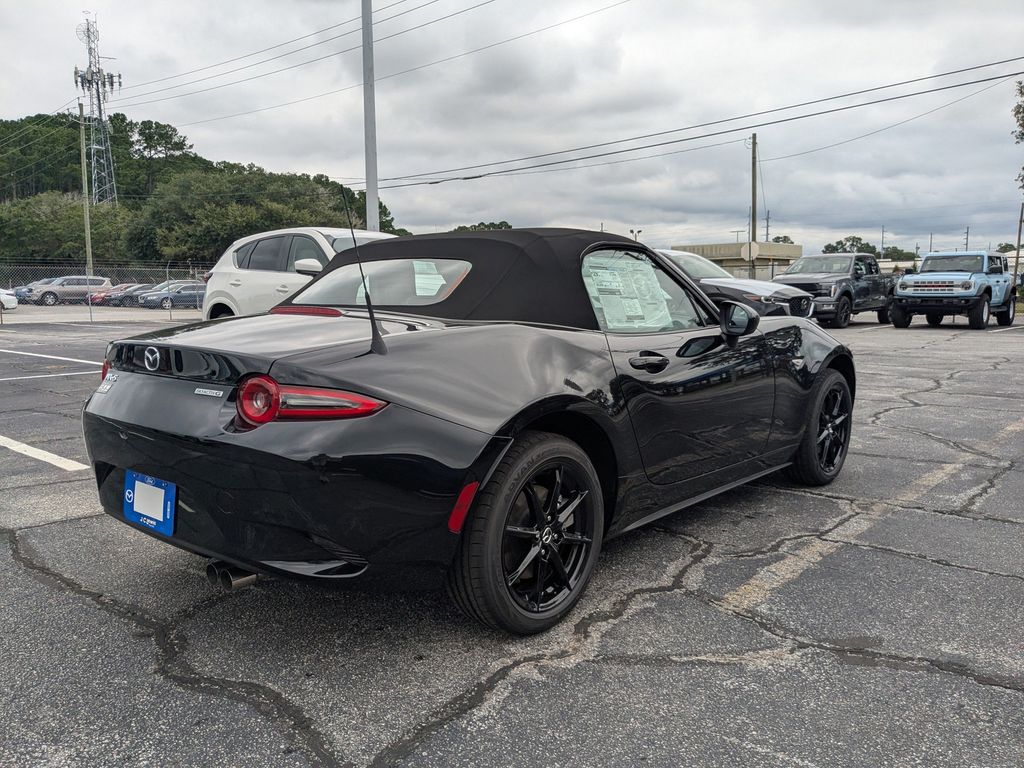 2025 Mazda MX-5 Miata Miata Sport photo 4