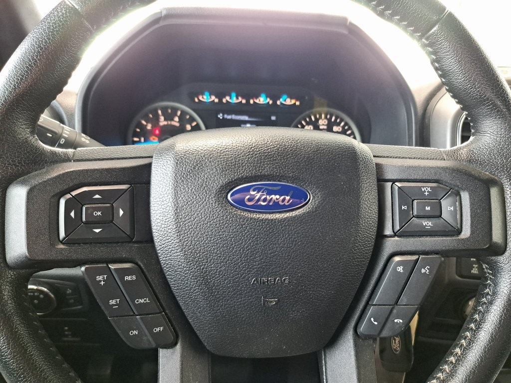 2016 Ford F-150 XLT photo 9