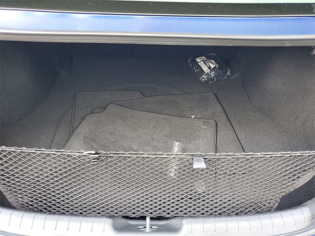 2025 Hyundai Elantra SEL Convenience photo 6