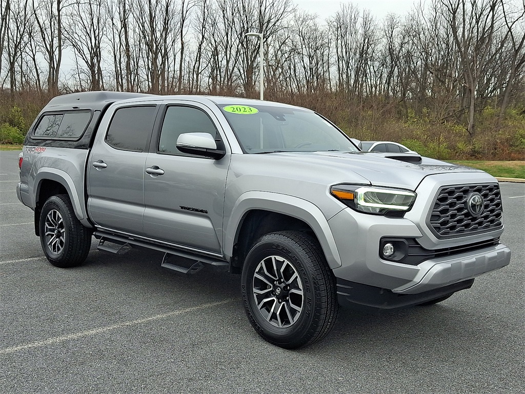 2023 Toyota Tacoma TRD Sport photo 3