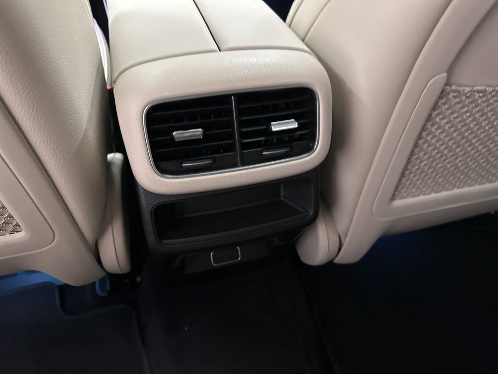 2026 Mercedes Benz GLE 350 4MATIC photo 16